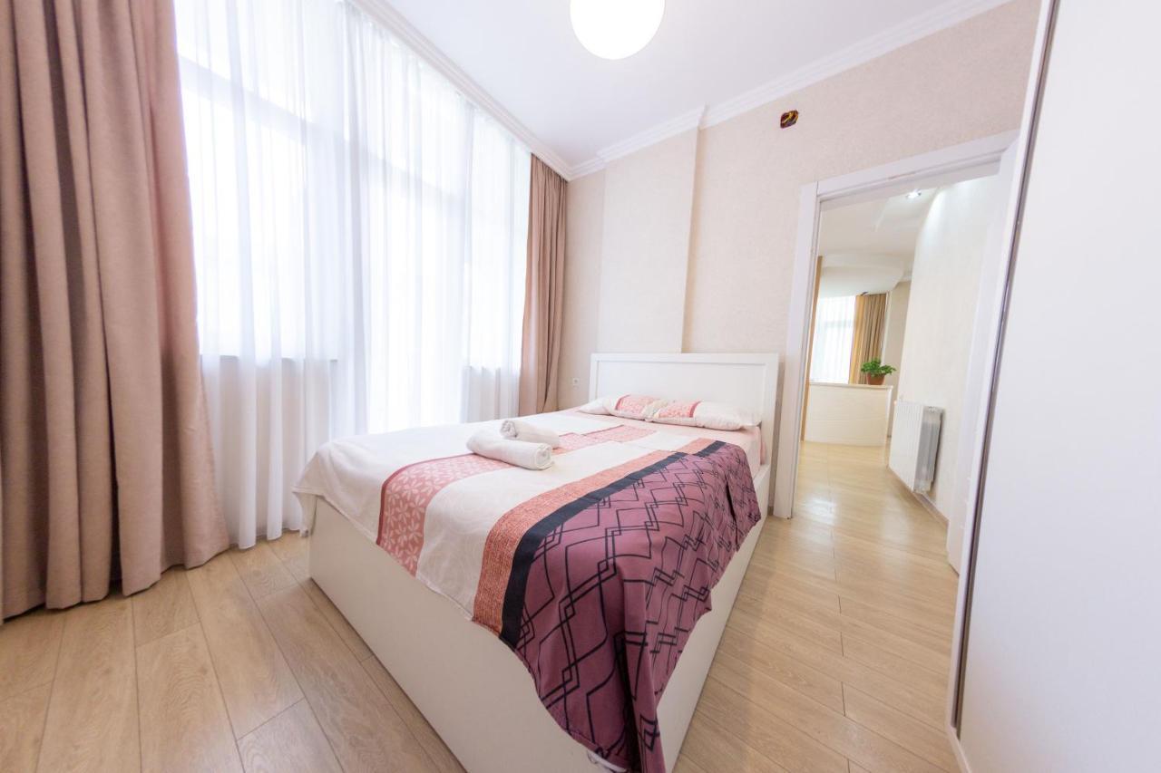 5 Apartment In One Boulding - Near Stadium Batumi Ngoại thất bức ảnh